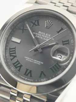 GREY DIAL