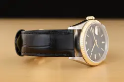 WATCH W/ BLACK