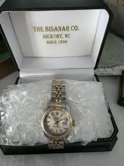 ROLEX WOMENS WATCH DIAMOND BEZEL 18K GOLD