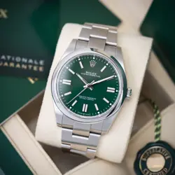 ROLEX OYSTER PERPETUAL 41MM 124300 BOX & PAPERS 2024