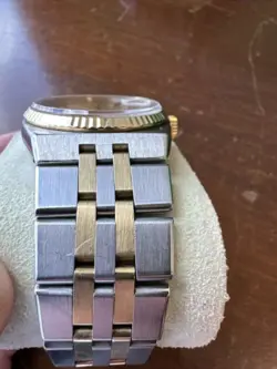 QUARTZ 1981