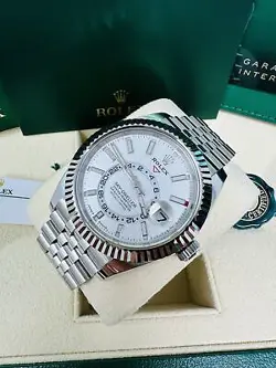 DWELLER WHITE DIAL