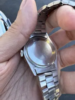 WATCH ENGINE-TURNED
