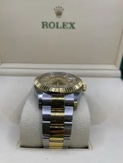 BEZEL 