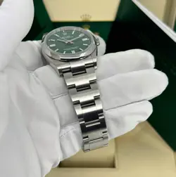 Unworn Rolex Oyster Perpetual 36mm, Green, 126000, dated 2024
