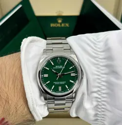 Unworn Rolex Oyster Perpetual 36mm, Green, 126000, dated 2024