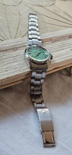 Vintage Rolex Oysterdate 6466 Olive Green Dial Boy Size  Hand-Winding Watch 1966