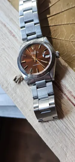 HAND-WINDING WATCH 1975