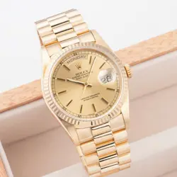 18238 WITH BOX
