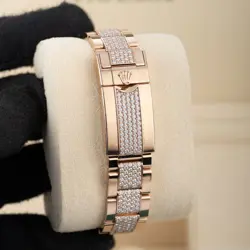 WATCH 40MM DIAMOND