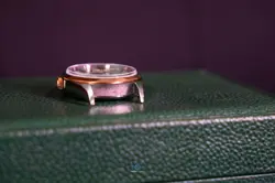 LUXURY WRISTWATCH
