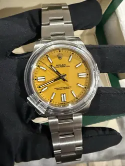 124300 YELLOW OYSTER