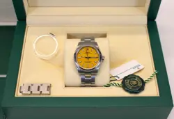AUTOMATIC WATCH YELLOW