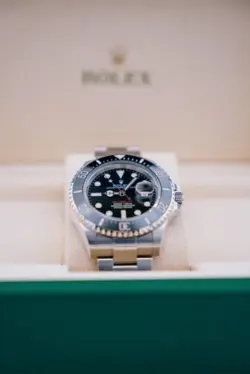 SEA-DWELLER MEN'S BLACK