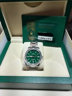 UNWORN 2025 OYSTER