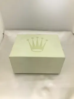 WHITE ROMAN NUMERALS