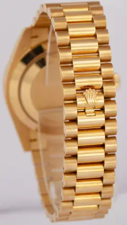 CHAMPAGNE BAGUETTE DIAMOND