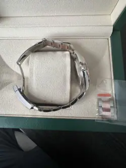 WITH CHOCOLATE DIAL
