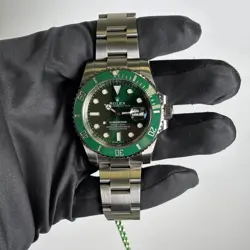 Rolex Submariner 40mm Green Dial Watch 116610LV