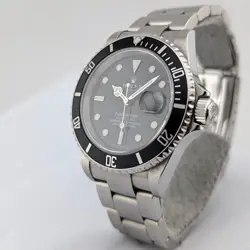 Rolex 16610 Submariner Date 40mm 2006 Z Serial Box & Papers