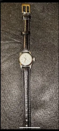WOMAN’S WATCH