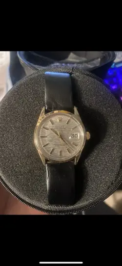 1550 CHAMPAGNE DIAL
