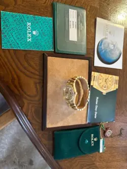 18KT YELLOW GOLD ROLEX OYSTER PERPETUAL DAY-DATE WRISTWATCH