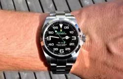 SET 126900 WATCH