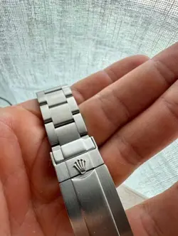 OYSTER PERPETUAL AUTHENTIC