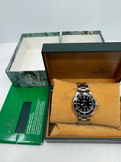 SERVICE SUBMARINER