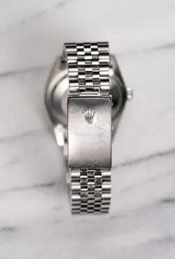 Rolex Datejust Refe 16220 90s Salmon Roman Numeral Dial Automatic 36mm.