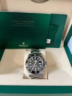 OYSTER SUBMARINER DATE