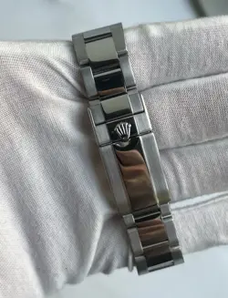 ROLEX GMT-MASTER II 116710LN SILVER OYSTER BRACELET WITH BLACK BEZEL