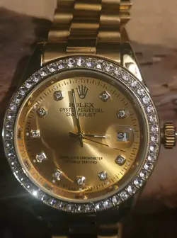 W/GOLD DIAMOND DIAL.