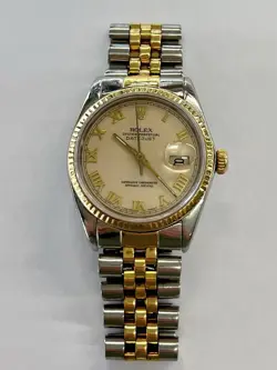 TWO-TONE ROMAN
