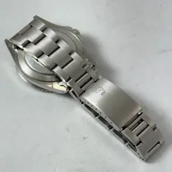 SET WITH BOX