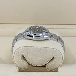 31 BLACK DIAL