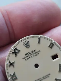 CREAM ROMAN DIAL