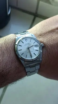 STUNNING TUDOR OYSTERDATE