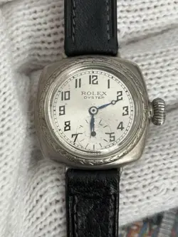 OYSTER CUSHION WW2