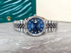 126234 UNWORN WATCH