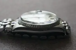 ENGINE-TURNED BEZEL SILVER