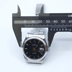HAND-WOUND VINTAGE WATCH