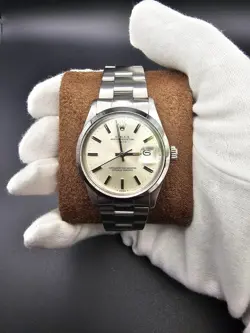 ROLEX OYSTER PERPETUAL DATE 15000 SILVER DIAL AUTOMATIC WATCH 34MM 