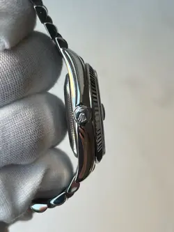 SILVER BEZEL ENGRAVED