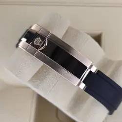 ROLEX DAYTONA 126515LN 40MM SUNDUST DIAL 18K  EVEROSE GOLD OYSTERFLEX BLACK B&P