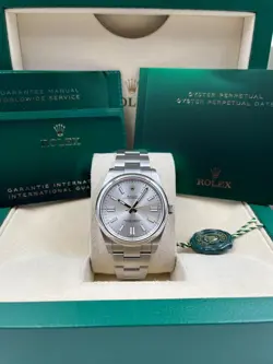124300 PRE-OWNED