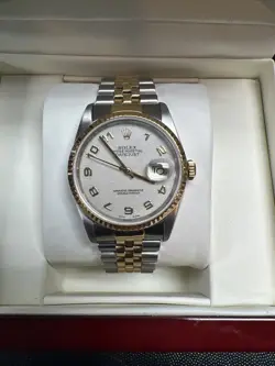 ￼6326 18K 36MM