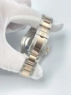 Rolex GMT-Master II 126711CHNR 40mm Rootbeer Bi Metal Rose Gold Black Dial Tone