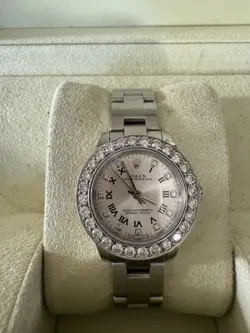 LADIES WITH CUSTOM